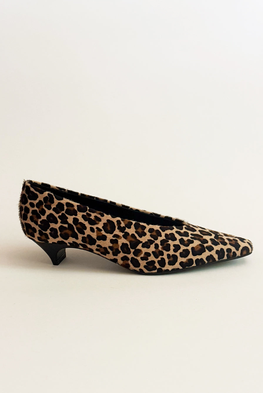 Halmanera Fern Animal Print