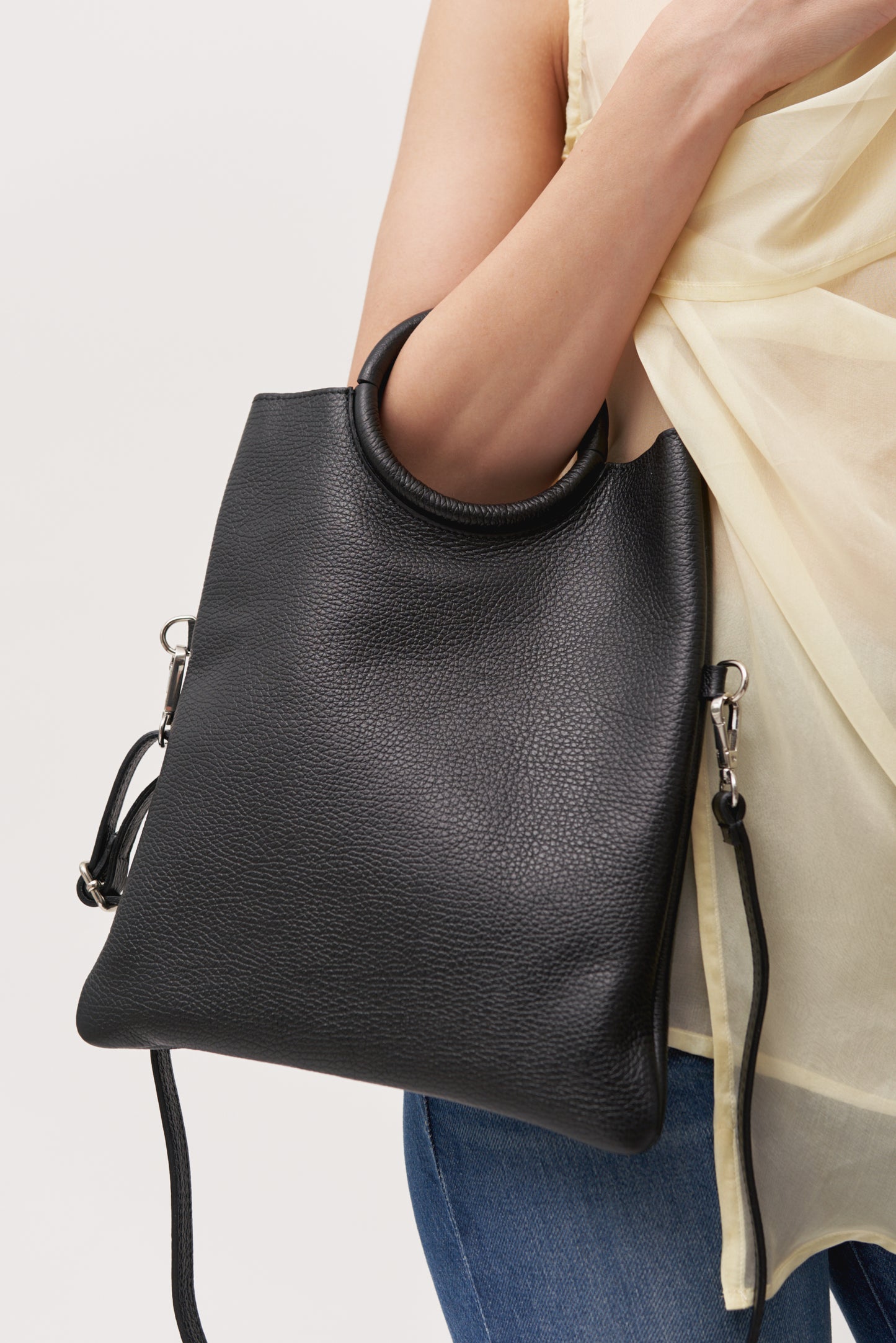 Carta Bag Black