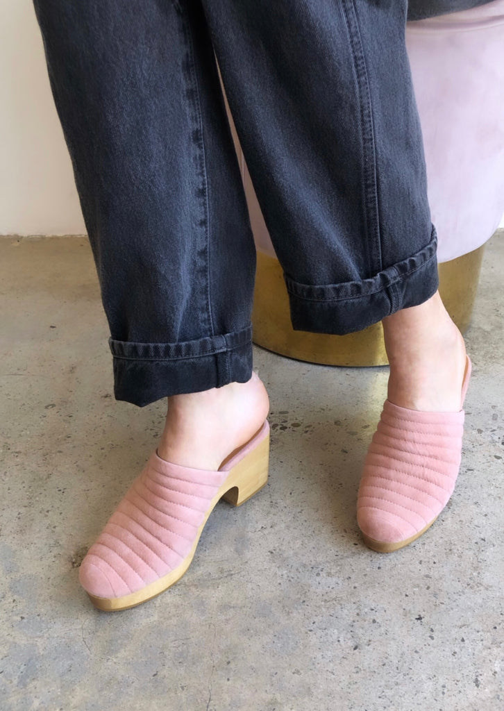 Beklina Ribbed Clog Pink Suede